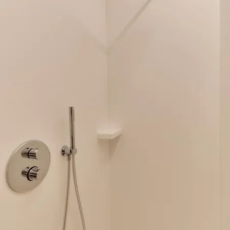 Lecomte Apartment *